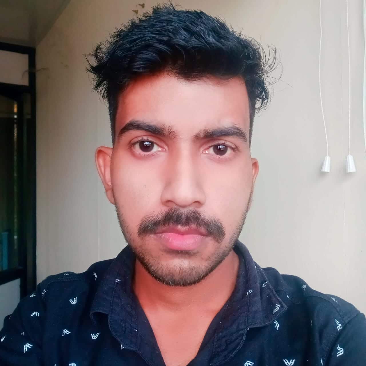  <strong>Ainsteen Varghese</strong>