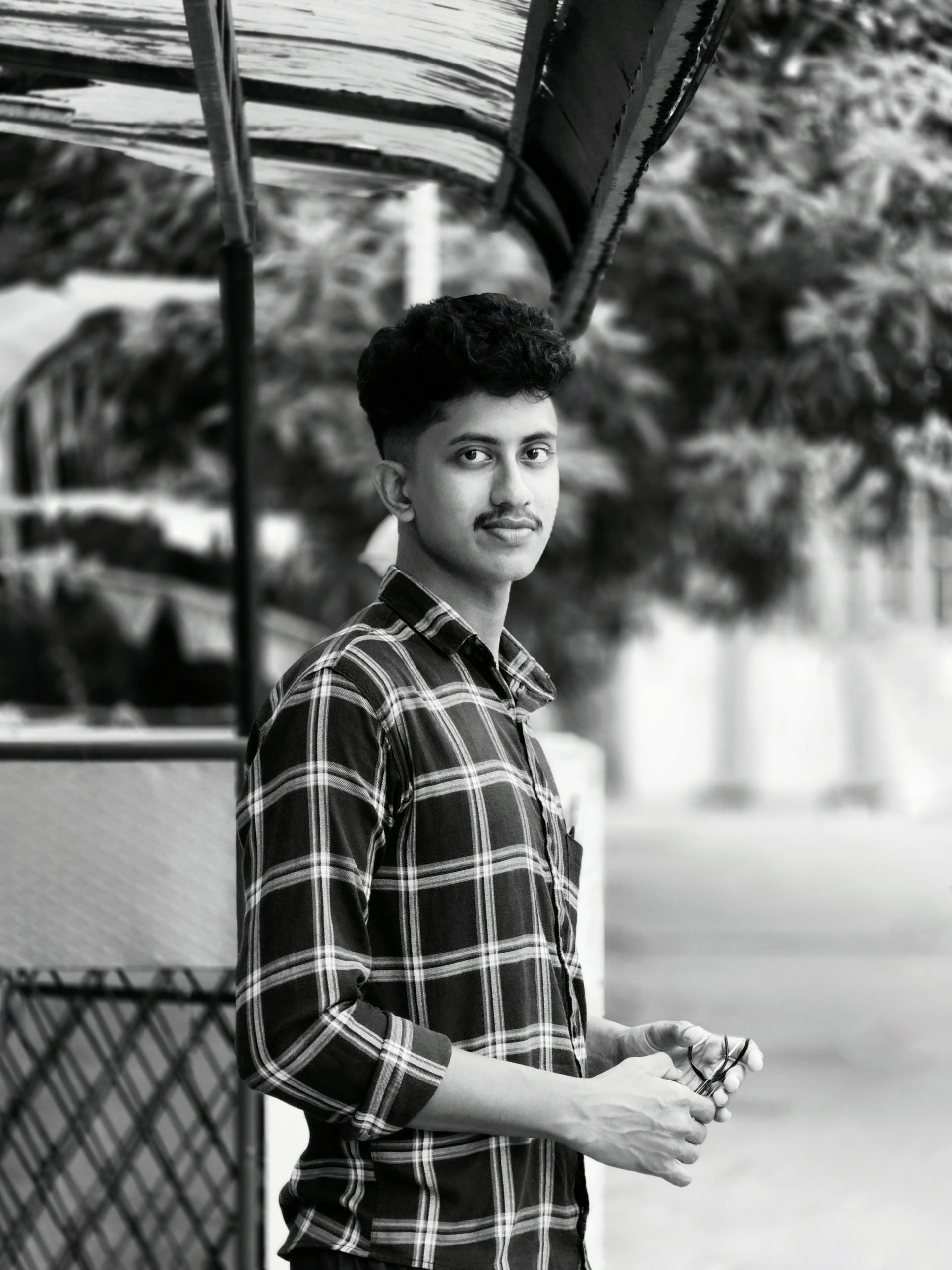 AKSHAY HENDRY